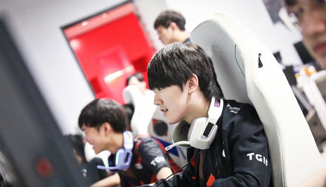 助教特拉斯 助教特拉斯