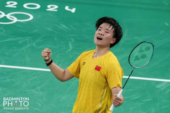 并不显得稚 并不显得稚