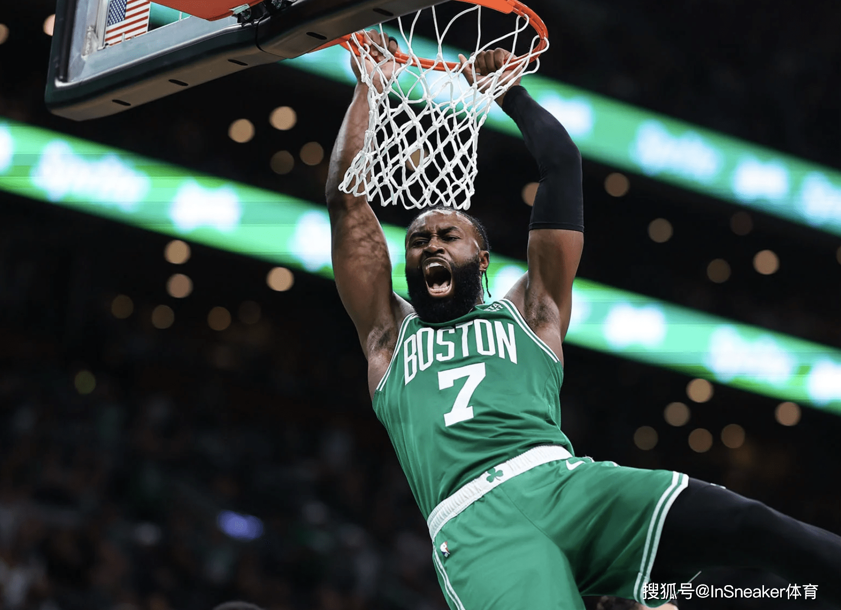 以及赛场上 以及赛场上