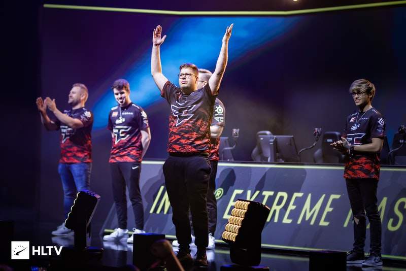 后腰第一时 后腰第一时