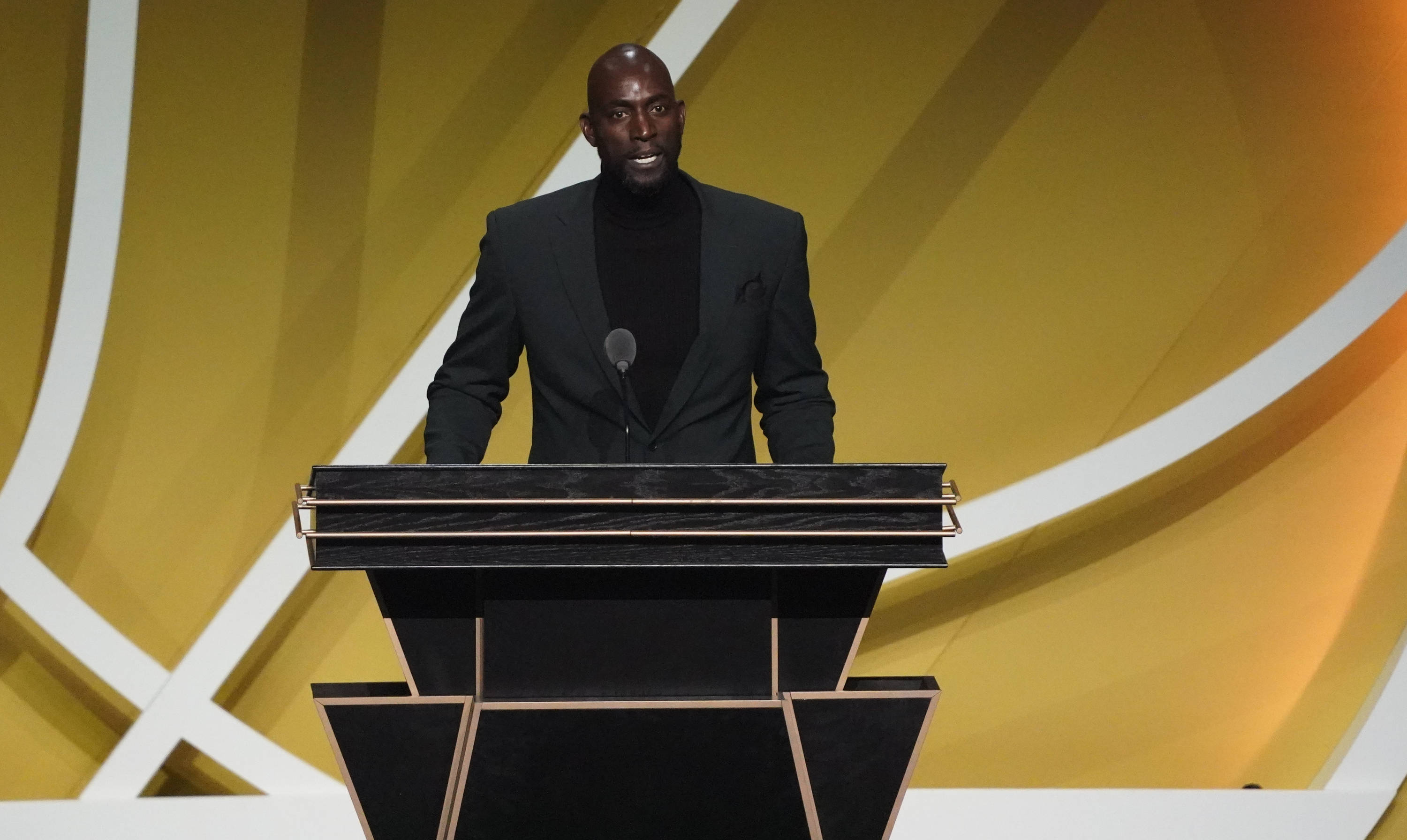 年均薪资创 年均薪资创